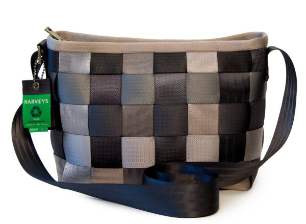 Bolsas feitas com a reutilização de cintos de segurança